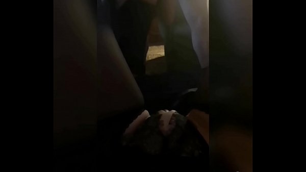 MJM panas. Suami meniduri teman wanita di hadapan isterinya. Faraj isteri basah, angan-angan kotornya hanya mengganggu fikiran