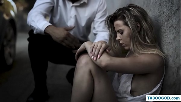 Cerita keriting: gadis remaja gelandangan